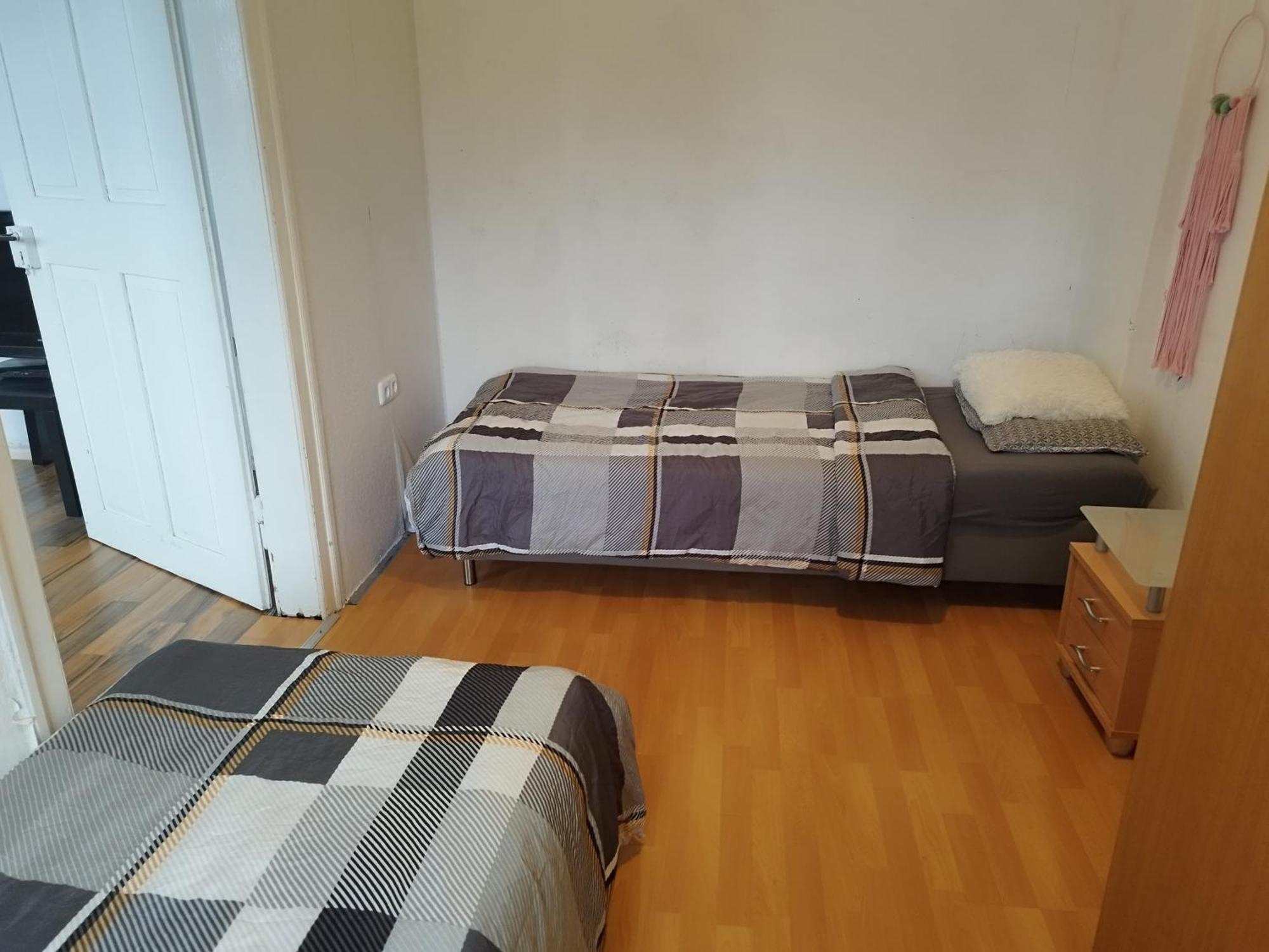 Daily Weekly Monthly Apartment Glauchau Bagian luar foto